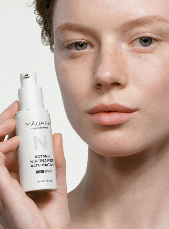 Why might you want to use a niacinamide alternative?